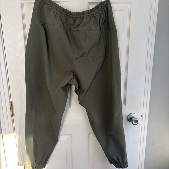Old Navy Olive Green Women's Stretchtech Pants - Size XL - Picture 2 of 4